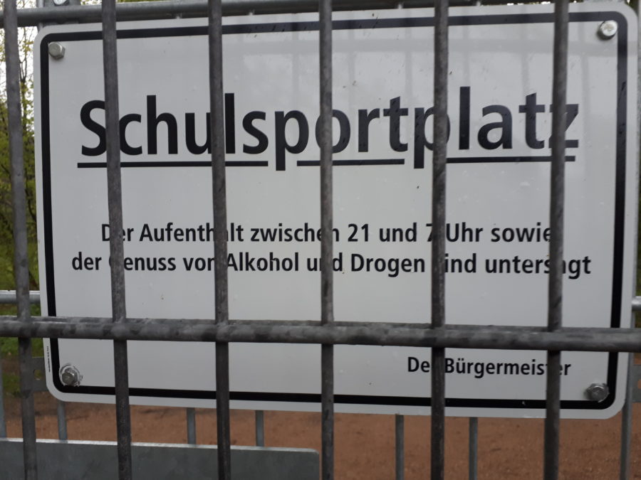 Der Basketball-Platz des JRG soll öffentlicher Sportbereich bleiben!